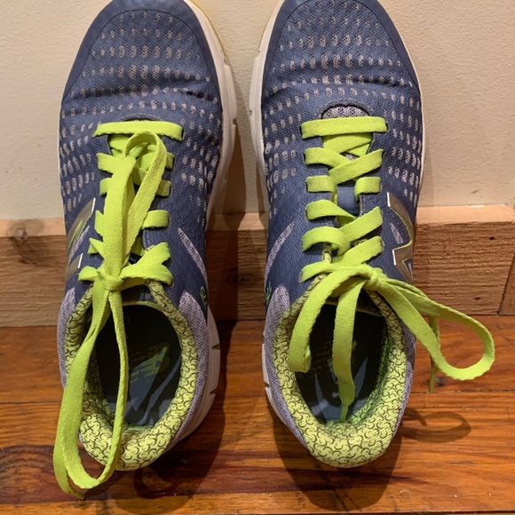 New Balance 775 Running Shoes - Picture 3 of 5